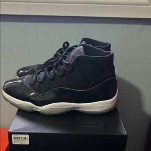Jordan 11 Retro Space Jam (2016) Black and White Sneakers Size 13